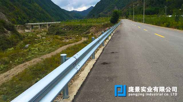 草莓黄色网站.jpg