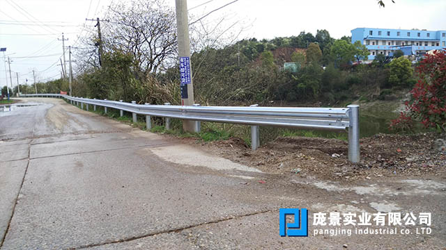 波形草莓黄色网站板 (2).jpg